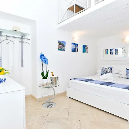 La Perla Blu Капри